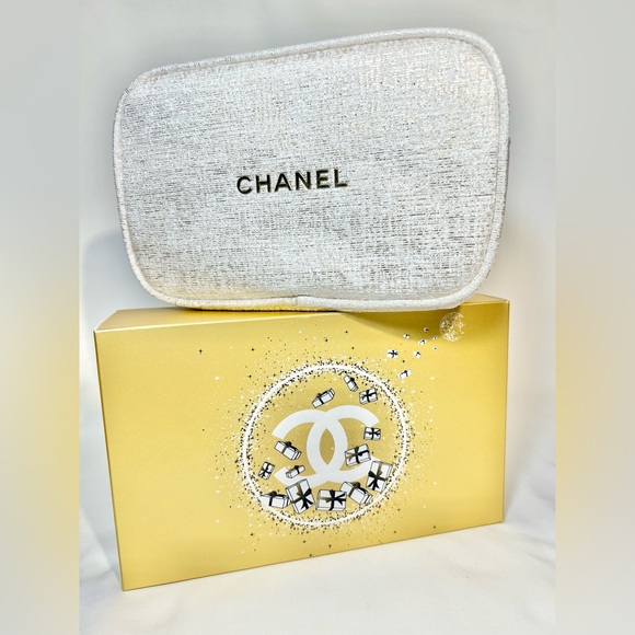 COPY - Original Chanel Pouch with Chain strap - Picture 5 of 5